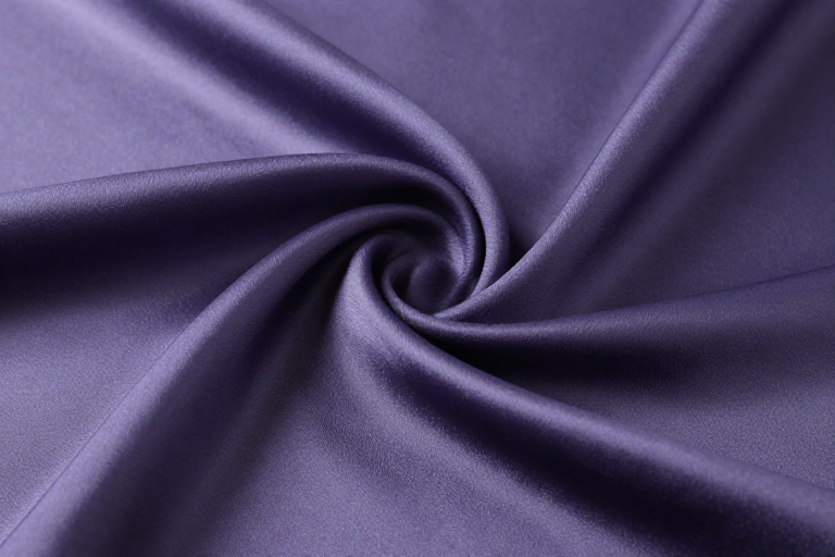 丝绸流光:质感与奢华的完美呈现